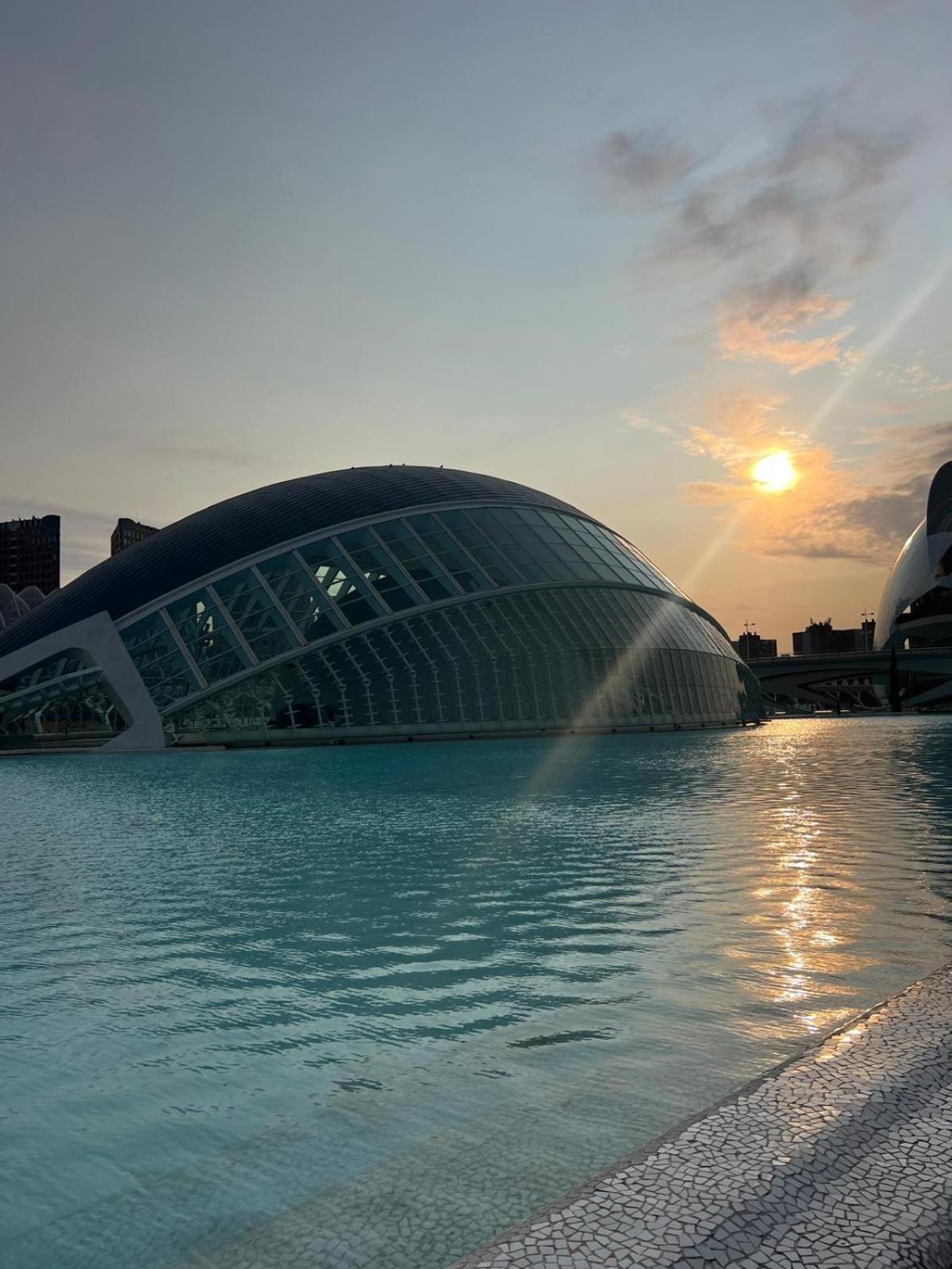 Beach & Arts Hostel فالنسيا المظهر الخارجي الصورة